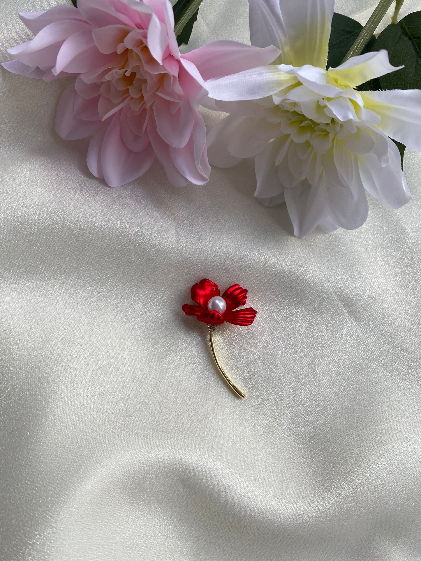 İnci Detay Gelincik Çiçek Broş