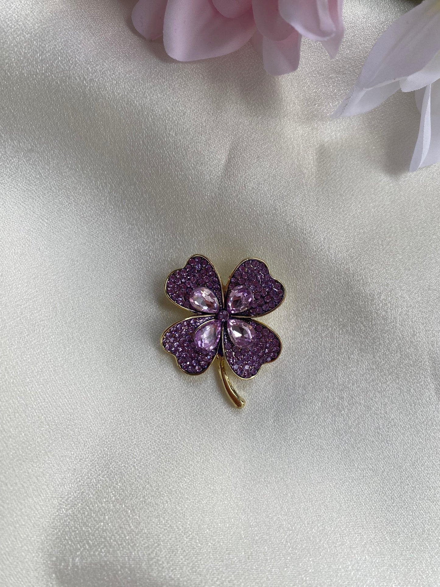 Lila Dört Yaprak Yonca Broş