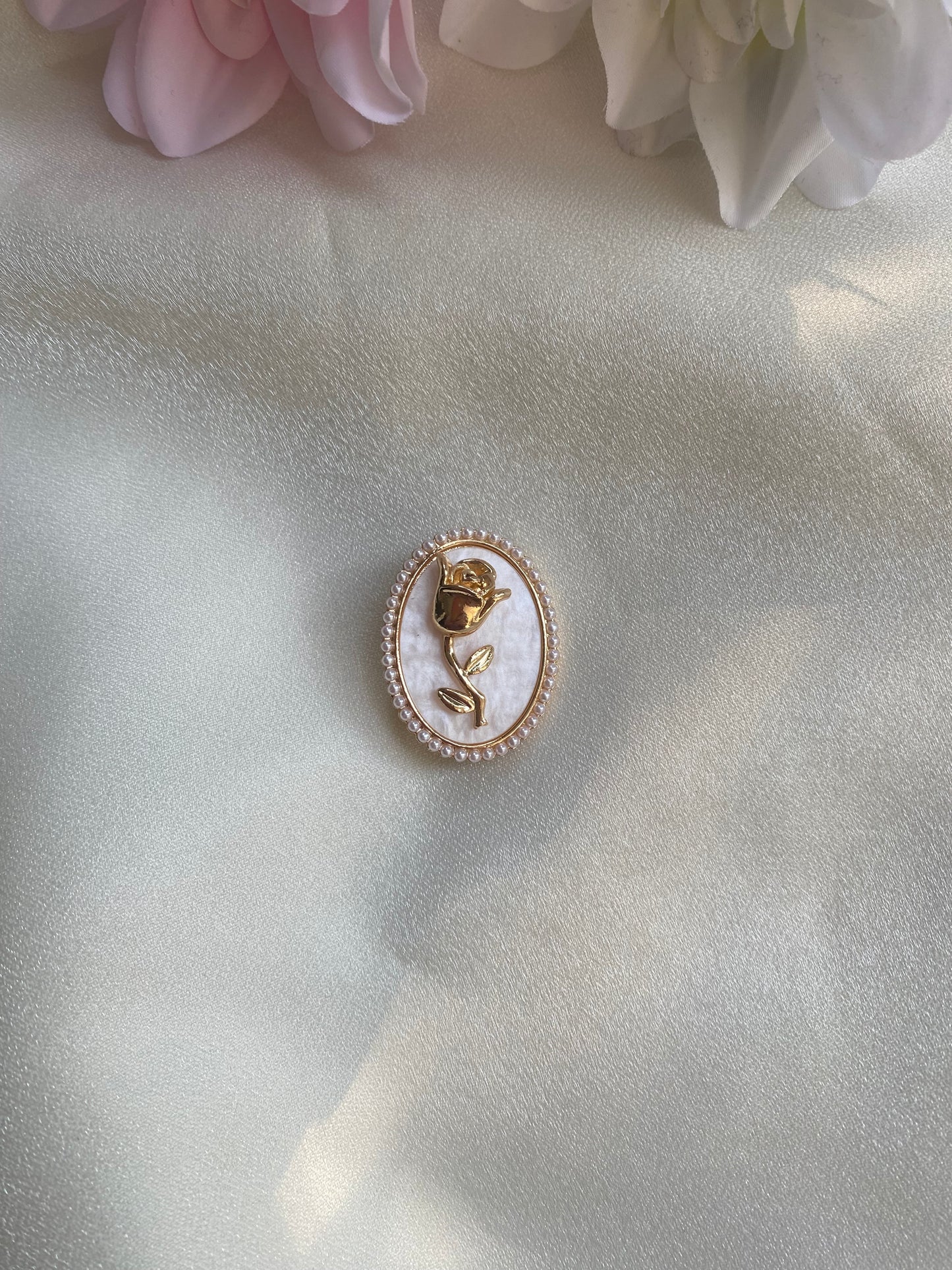 Vintage Tarz Sedefli Gül Broş