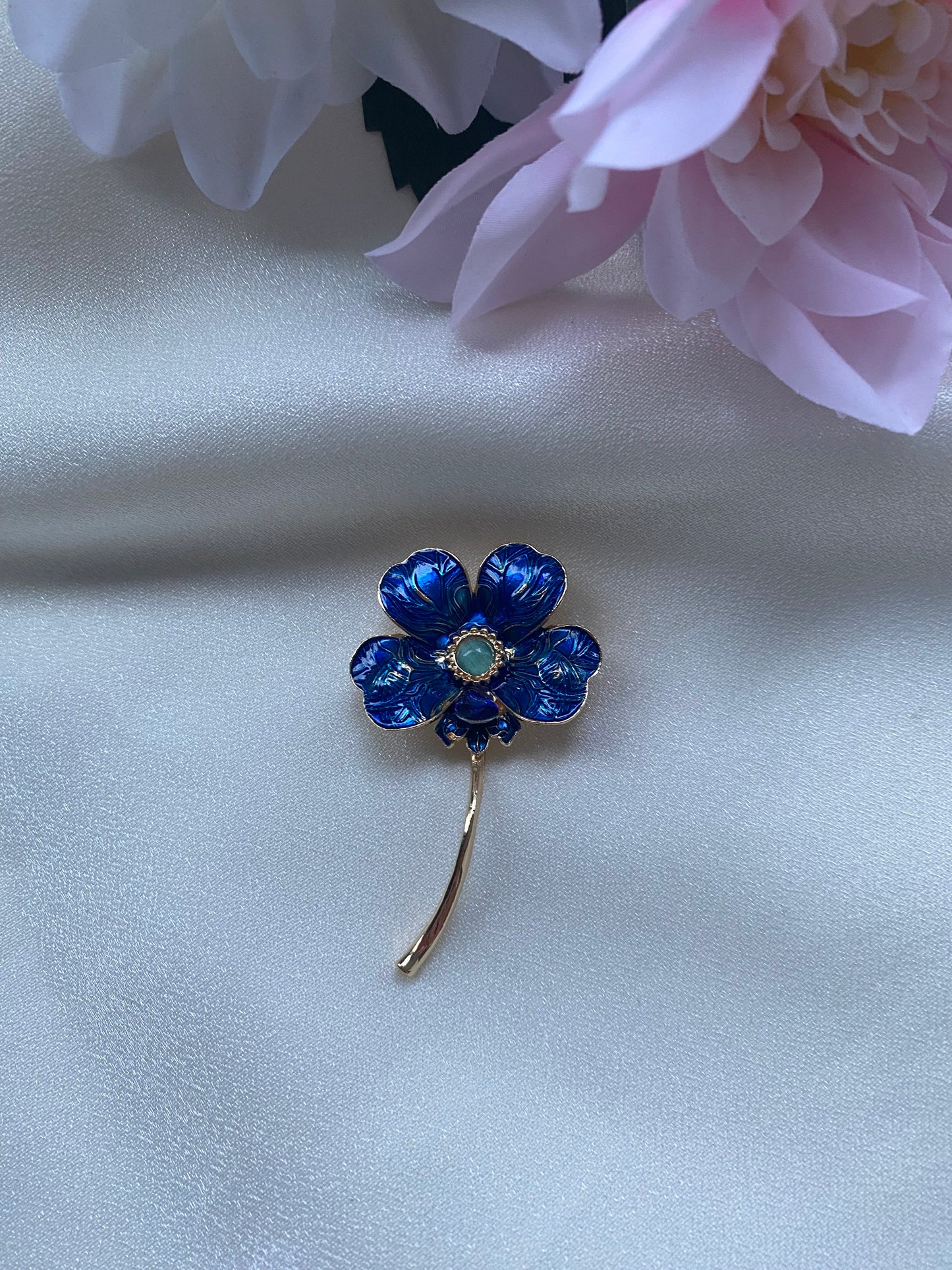 Mavi Çiçek Broş
