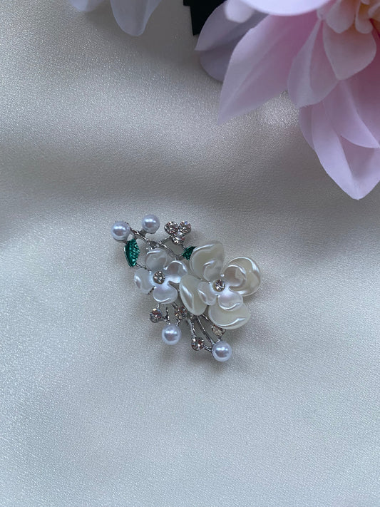 İncili Çiçek Dalı Broş